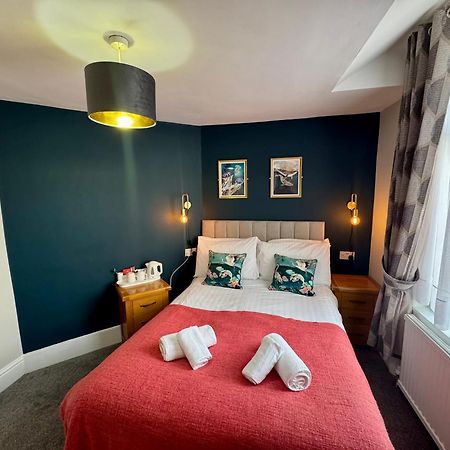 スカーバラ The Rockside Bed & Breakfast エクステリア 写真