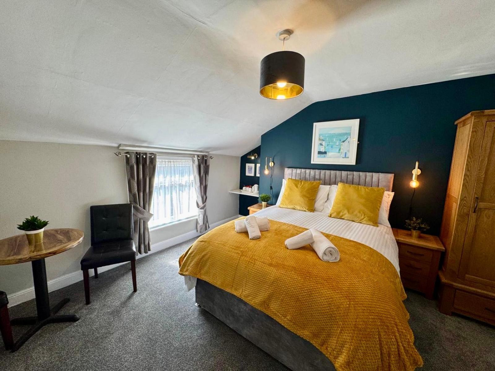 スカーバラ The Rockside Bed & Breakfast エクステリア 写真