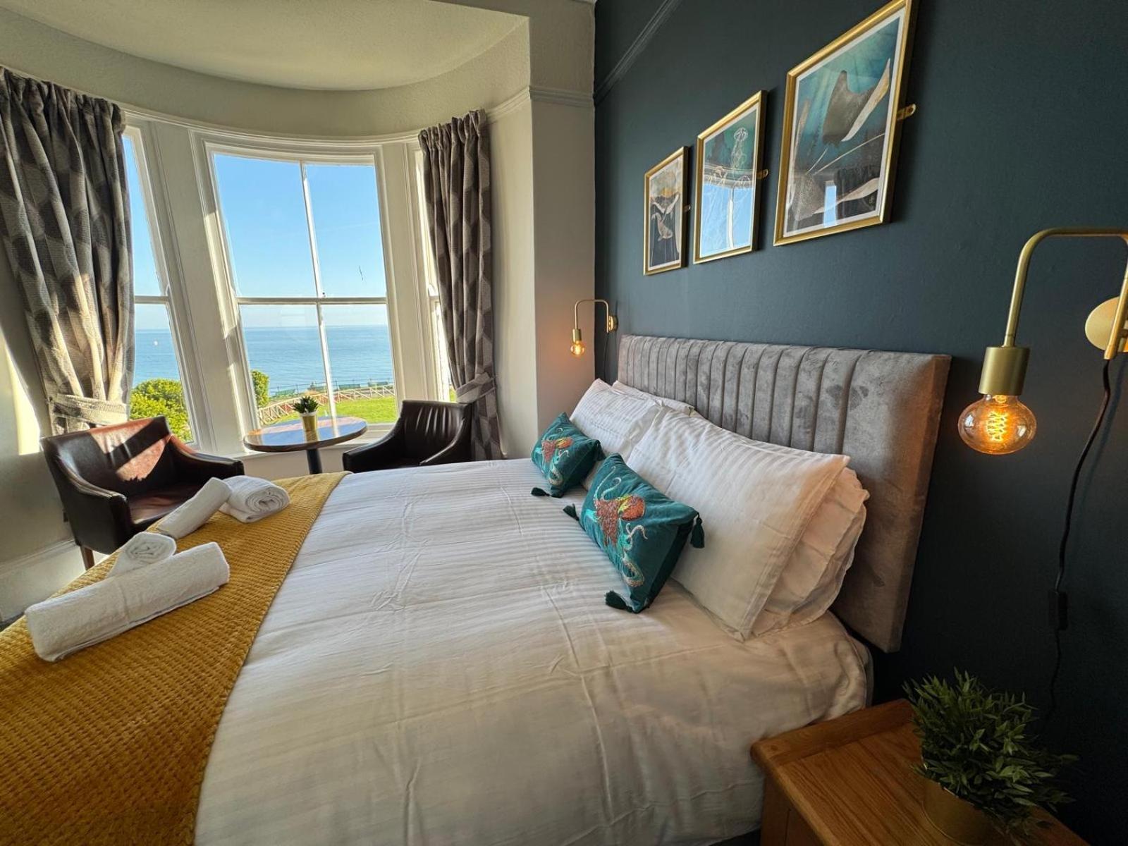 スカーバラ The Rockside Bed & Breakfast エクステリア 写真