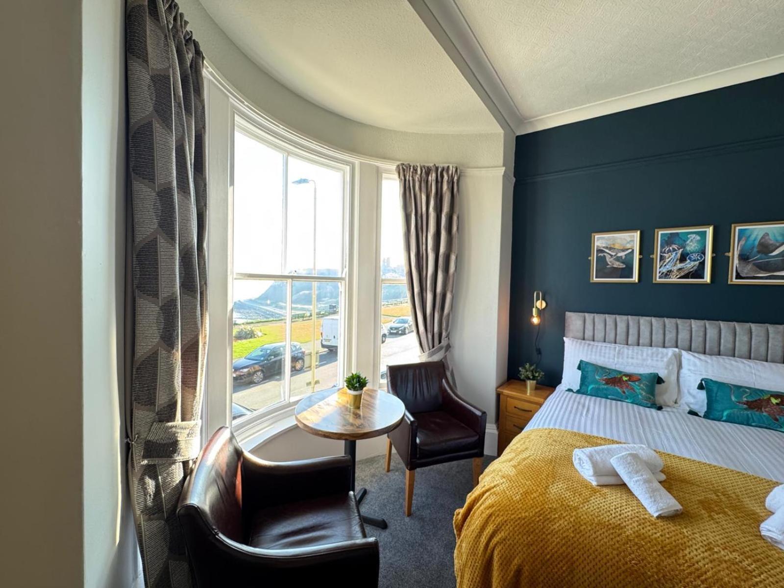 スカーバラ The Rockside Bed & Breakfast エクステリア 写真