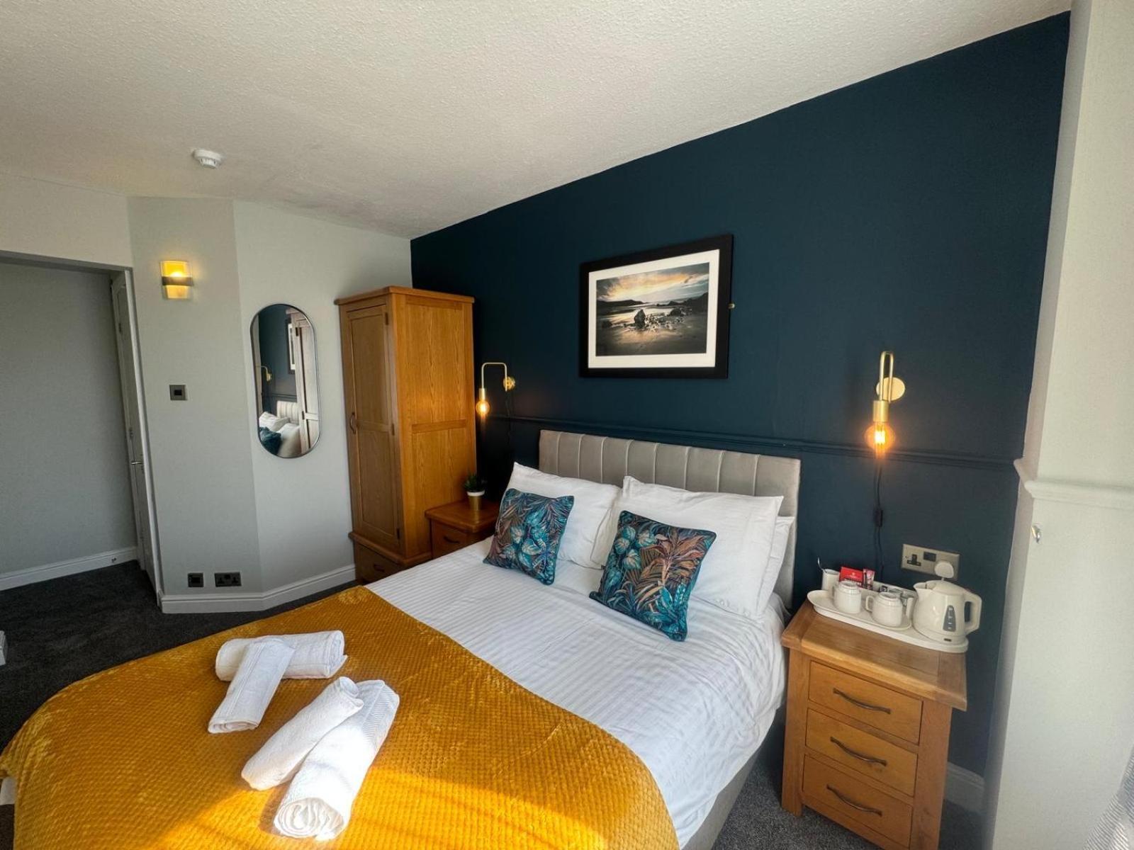 スカーバラ The Rockside Bed & Breakfast エクステリア 写真