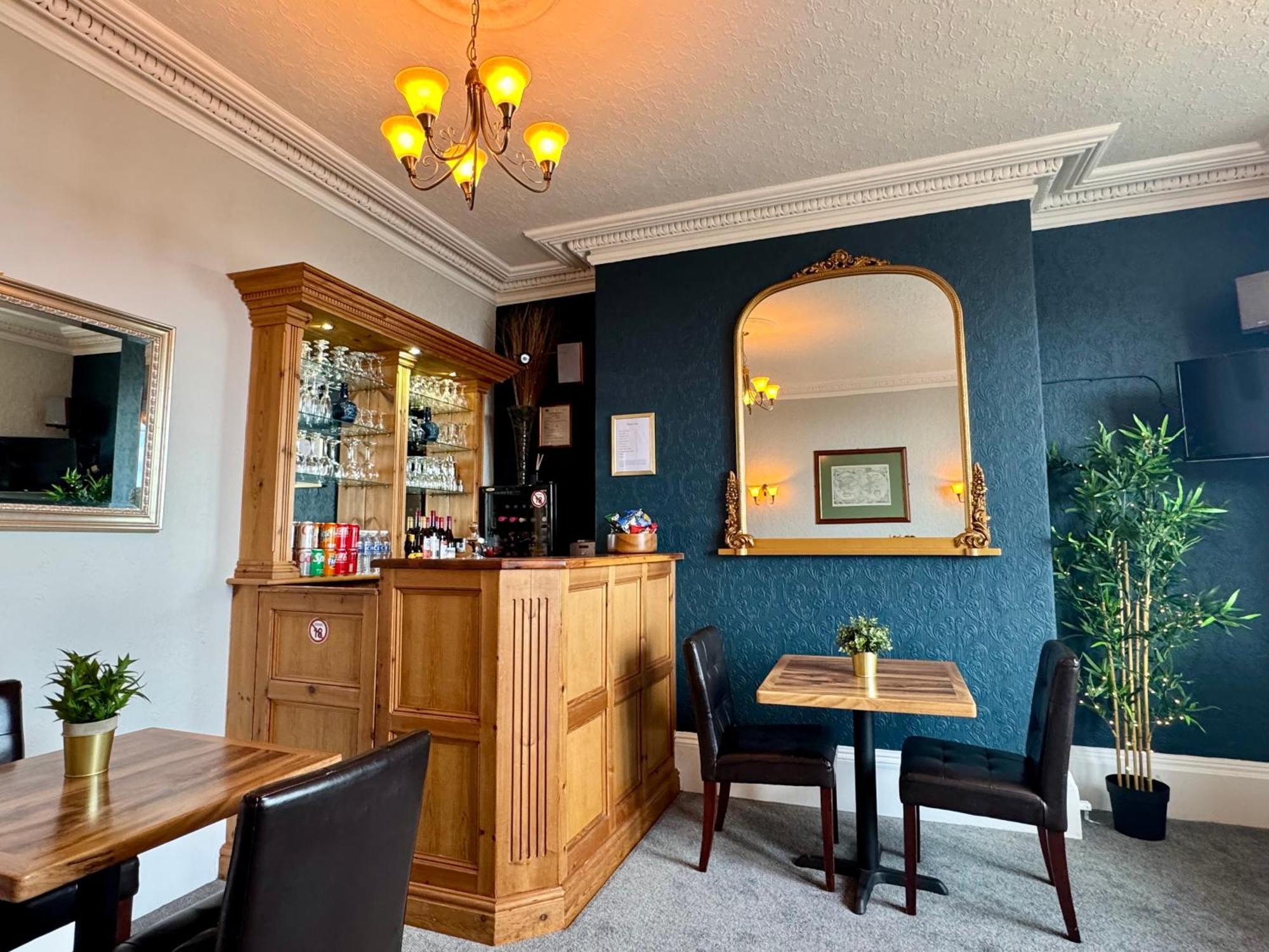 スカーバラ The Rockside Bed & Breakfast エクステリア 写真