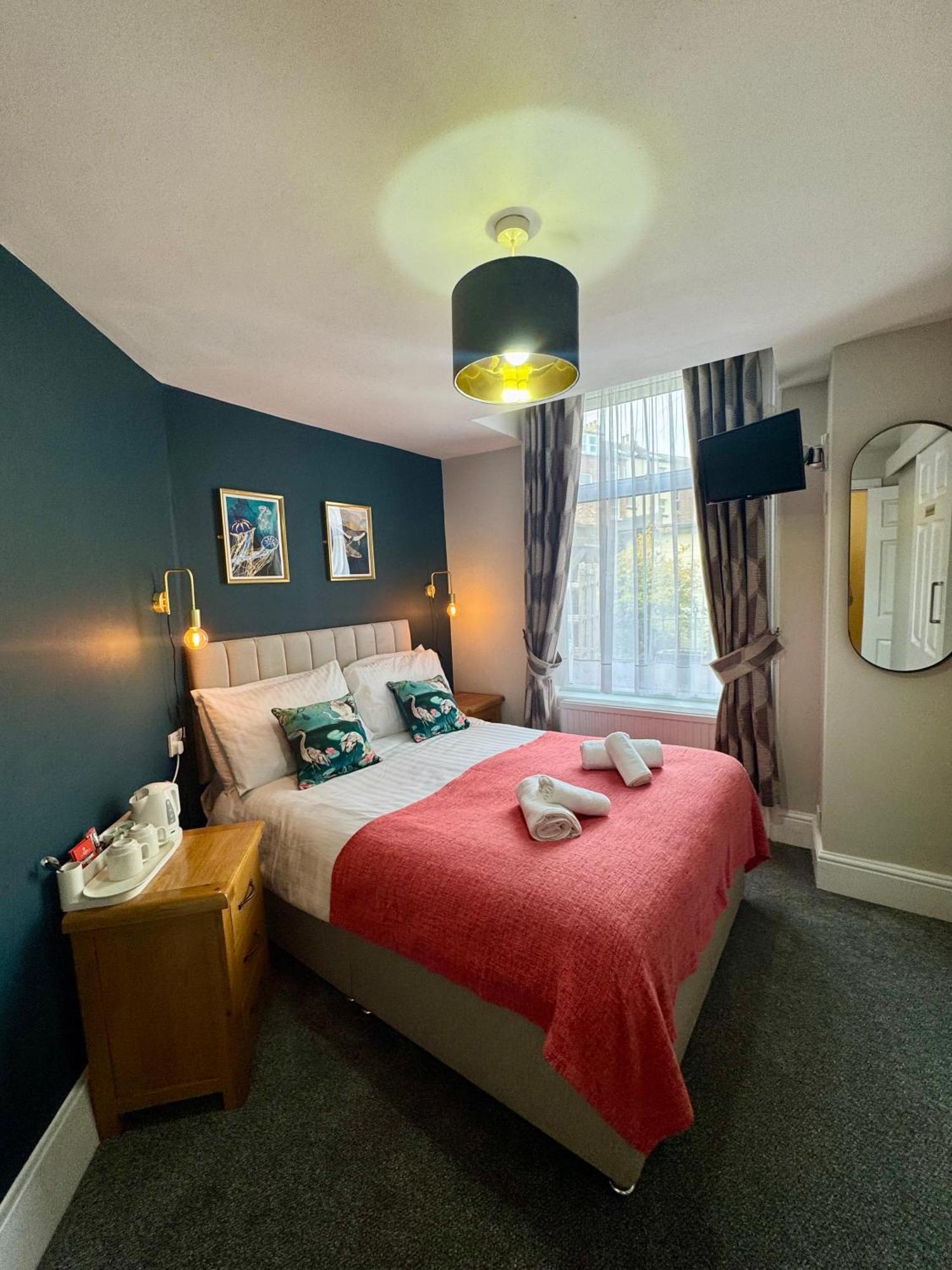 スカーバラ The Rockside Bed & Breakfast エクステリア 写真