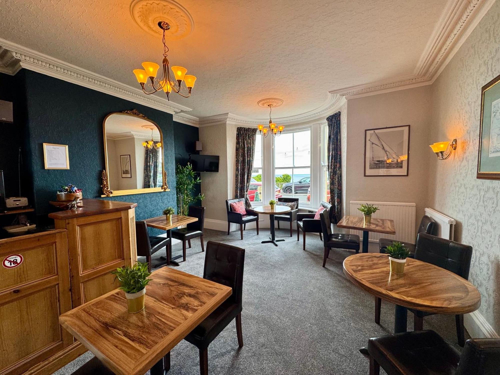 スカーバラ The Rockside Bed & Breakfast エクステリア 写真