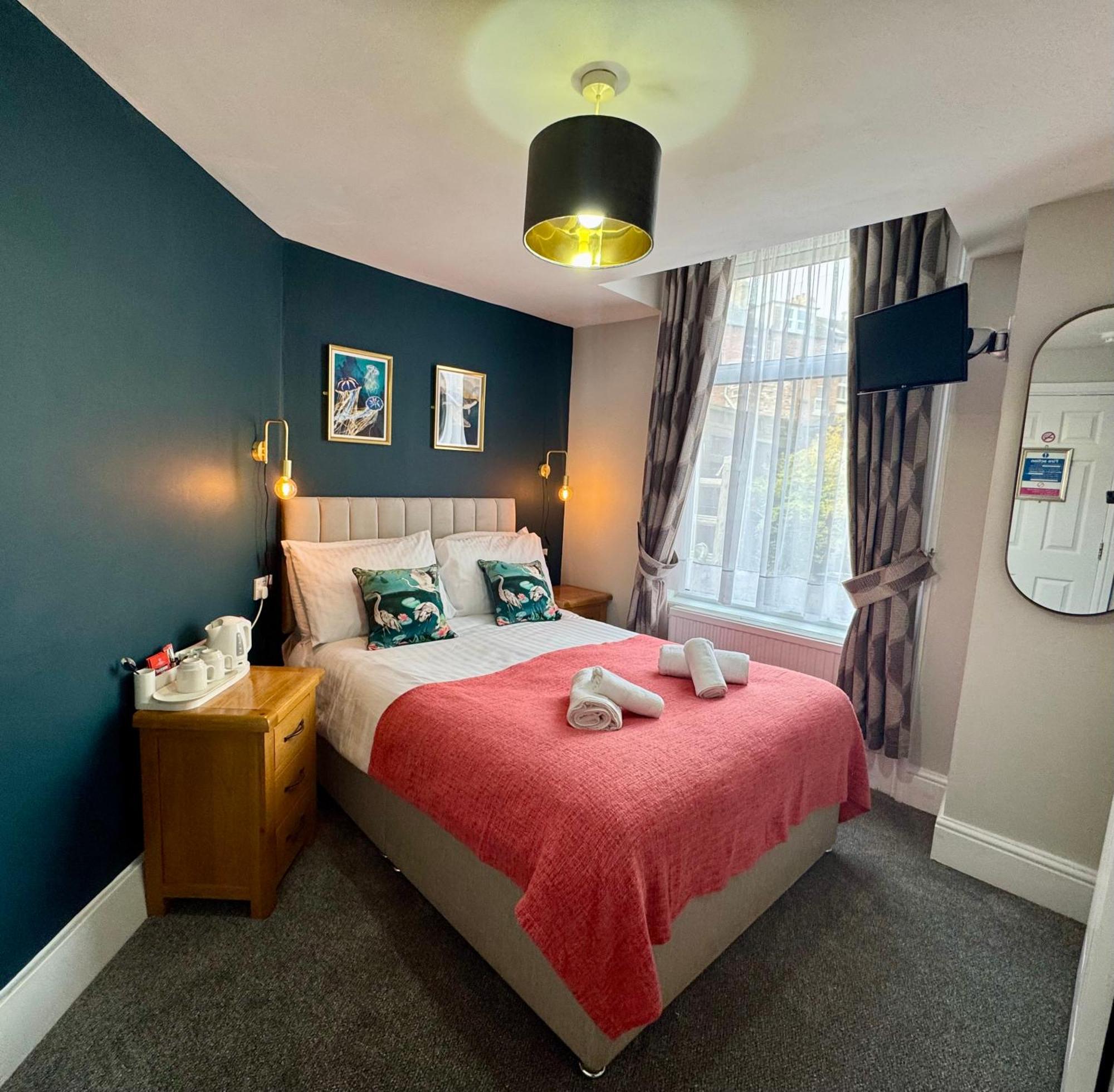 スカーバラ The Rockside Bed & Breakfast エクステリア 写真